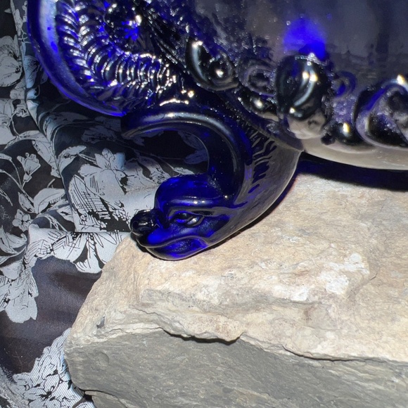 Dalzell Viking Vintage Glass Candy Dish & Lid - Picture 12 of 17